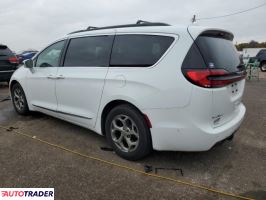 Chrysler Pacifica 2022 3