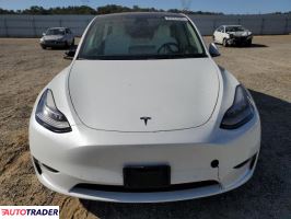 Tesla Model Y 2022 Tesla Model Y 2022