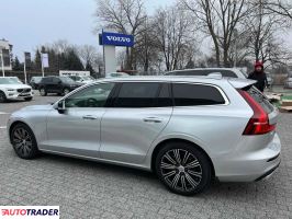 Volvo V60 2020 2.0 190 KM