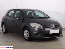 Toyota Auris 2011 1.3 97 KM