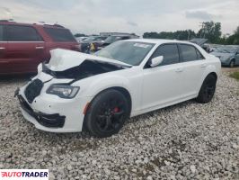 Chrysler 300C 2021 5