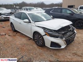 Nissan Altima - zobacz ofertę