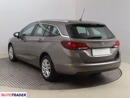 Opel Astra 2016 1.4 123 KM