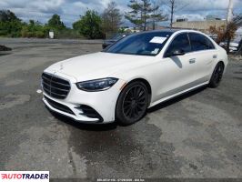 Mercedes 2022 4
