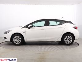 Opel Astra 2017 1.4 99 KM