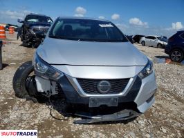 Nissan Versa 2020 1