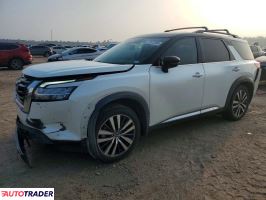 Nissan Pathfinder 2022 3