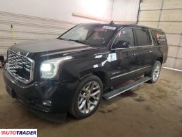 GMC Yukon 2019 6