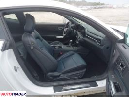 Ford Mustang 2025 5