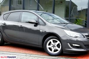 Opel Astra 2013 1.4 140 KM