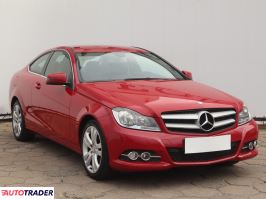 Mercedes C-klasa - zobacz ofertę