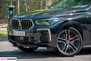 BMW X6 2022 4.4 530 KM