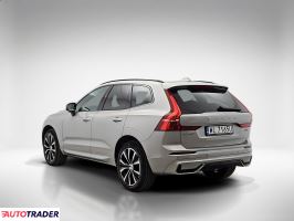 Volvo XC60 2023 2.0 250 KM