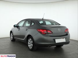 Opel Astra 2018 1.4 138 KM