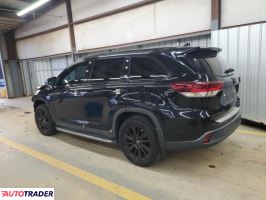 Toyota Highlander 2019 3