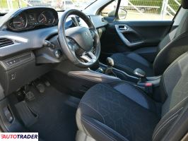 Peugeot 2008 2016 1.2 82 KM