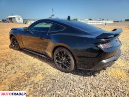 Ford Mustang 2025 5