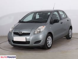 Toyota Yaris 2009 1.3 99 KM