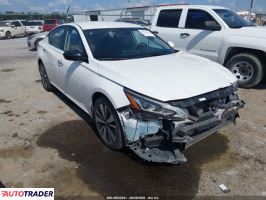 Nissan Altima - zobacz ofertę