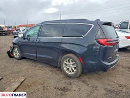 Chrysler Pacifica 2022 3