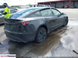 Tesla Model 3 2025