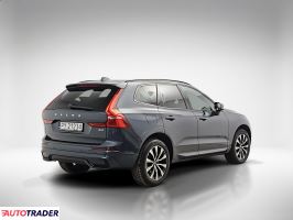 Volvo XC60 2022 2.0 197 KM