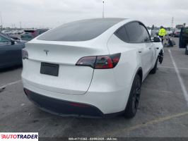 Tesla Model Y 2024 Tesla Model Y 2024
