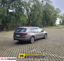 Opel Astra 2016 1.6 200 KM