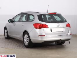 Opel Astra 2013 1.2 93 KM