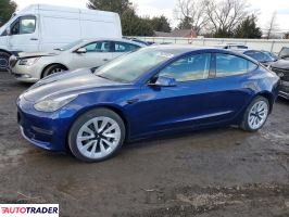 Tesla Model 3 - zobacz ofertę