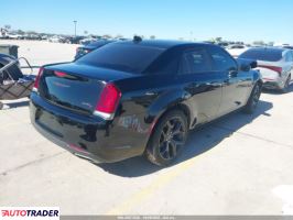 Chrysler 300C 2022 3