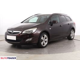 Opel Astra 2012 1.4 138 KM