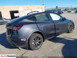 Tesla Model Y 2024 Tesla Model Y 2024
