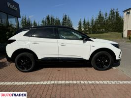 Opel Grandland X 2023 1.2 130 KM