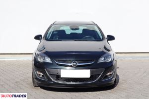 Opel Astra 2014 2.0 162 KM
