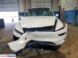 Tesla Model Y 2026