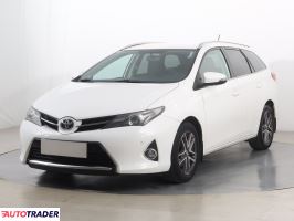 Toyota Auris 2014 2.0 122 KM