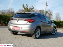 Opel Astra 2017 1.4 150 KM