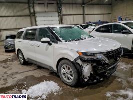 Kia Carnival 2023 3