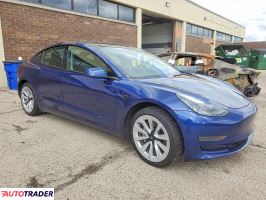 Tesla Model 3 2022