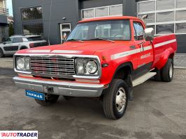 Dodge Ram 1977 5.9 248 KM