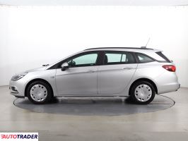 Opel Astra 2018 1.6 93 KM