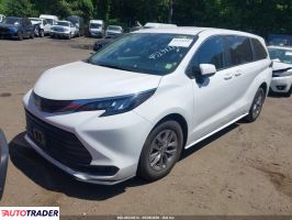 Toyota Sienna 2024 2