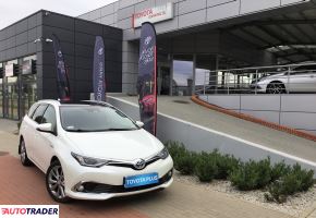 Toyota Auris 2016 1.8 136 KM Toyota Auris 2016 1.8 136 KM