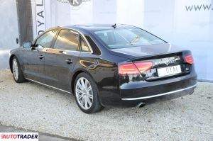 Audi A8 2010 4.2 371 KM