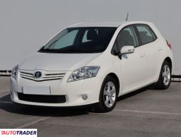 Toyota Auris 2012 1.6 130 KM