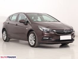 Opel Astra 2018 1.4 147 KM
