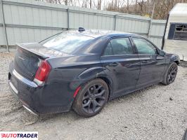 Chrysler 300C 2021 5