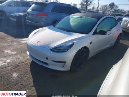 Tesla Model 3 2020
