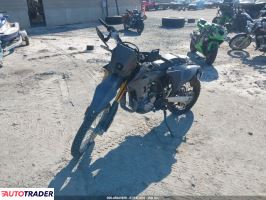 Suzuki DR 2025